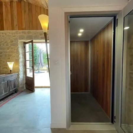 De Caractere Tout Confort. Ascenseur. 4 Ch. Casa de Férias Dégagnac