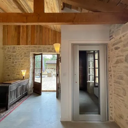 De Caractere Tout Confort. Ascenseur. 4 Ch. Casa de Férias *