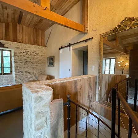 Casa de Férias De Caractere Tout Confort. Ascenseur. 4 Ch. Dégagnac